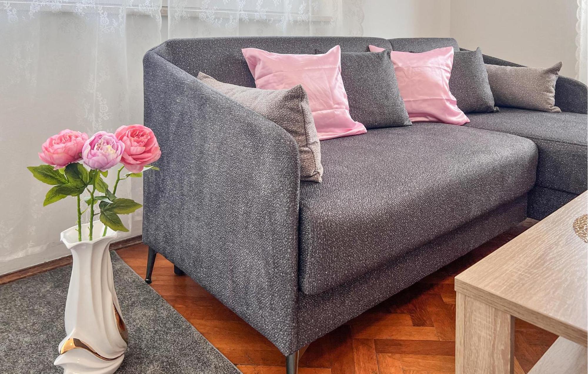 Apartman Stunning In With Kitchen *